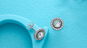 Pfeifley Pandora Earrings